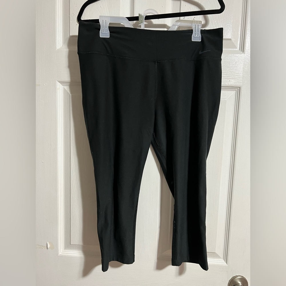 Black Nike Dri-Fit Leggings.